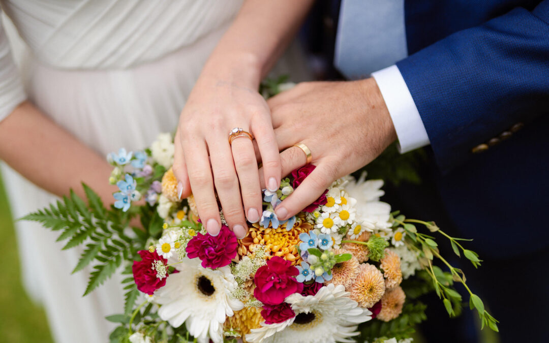 How Many Flowers To Use In A Bridal Bouquet?